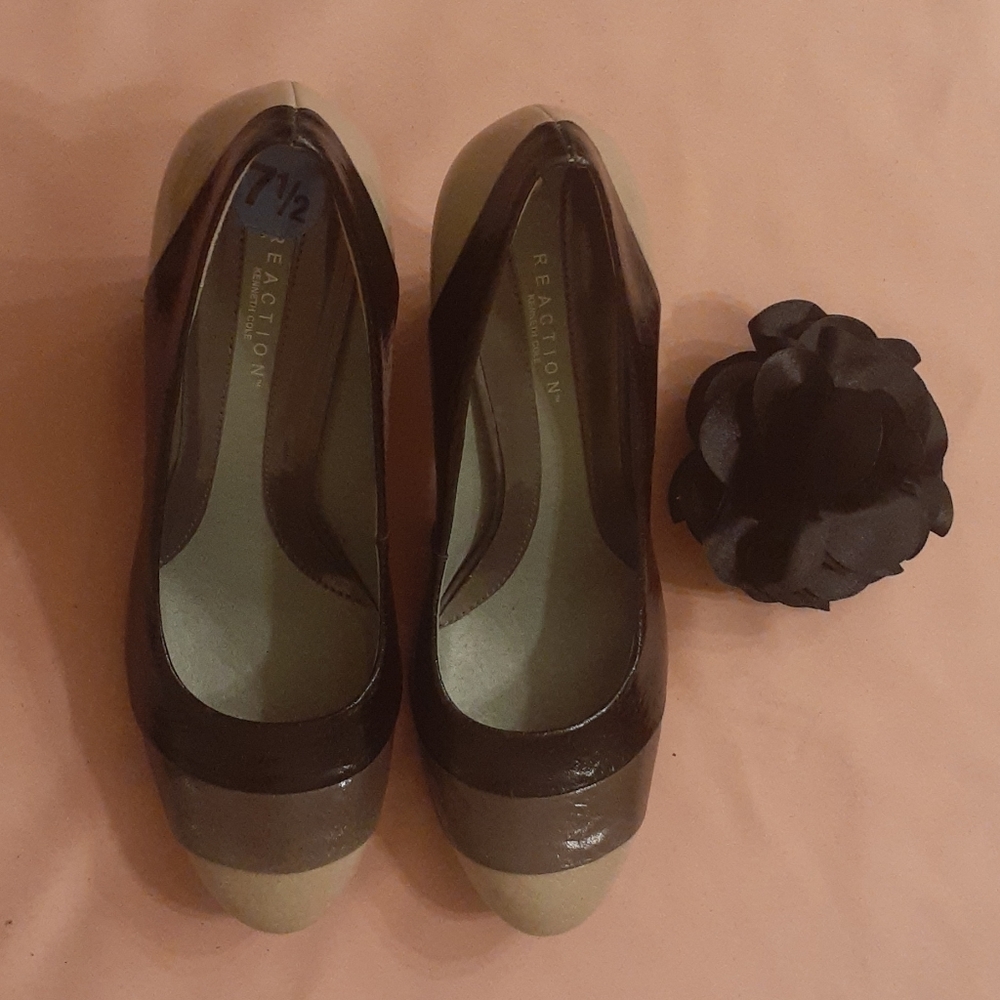 Reaction by Kenneth Cole Women's Leather heels.